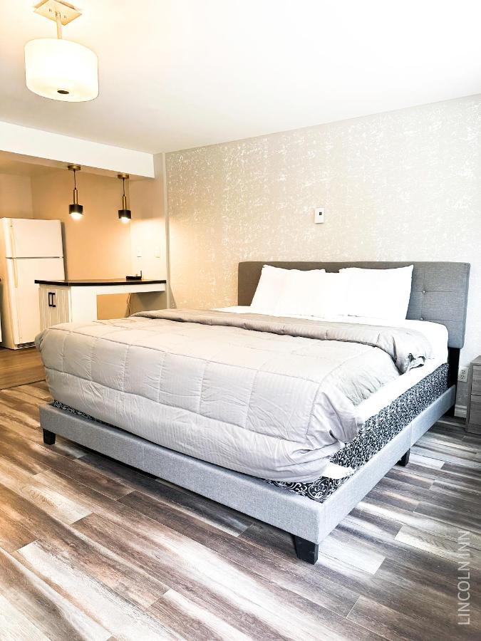 Lincoln Inn Fredericton Bagian luar foto